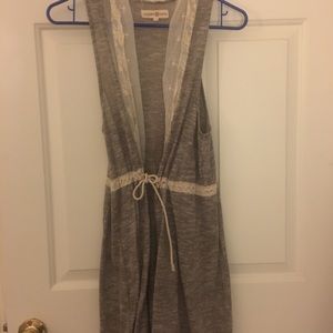 Long grey vest from altard state